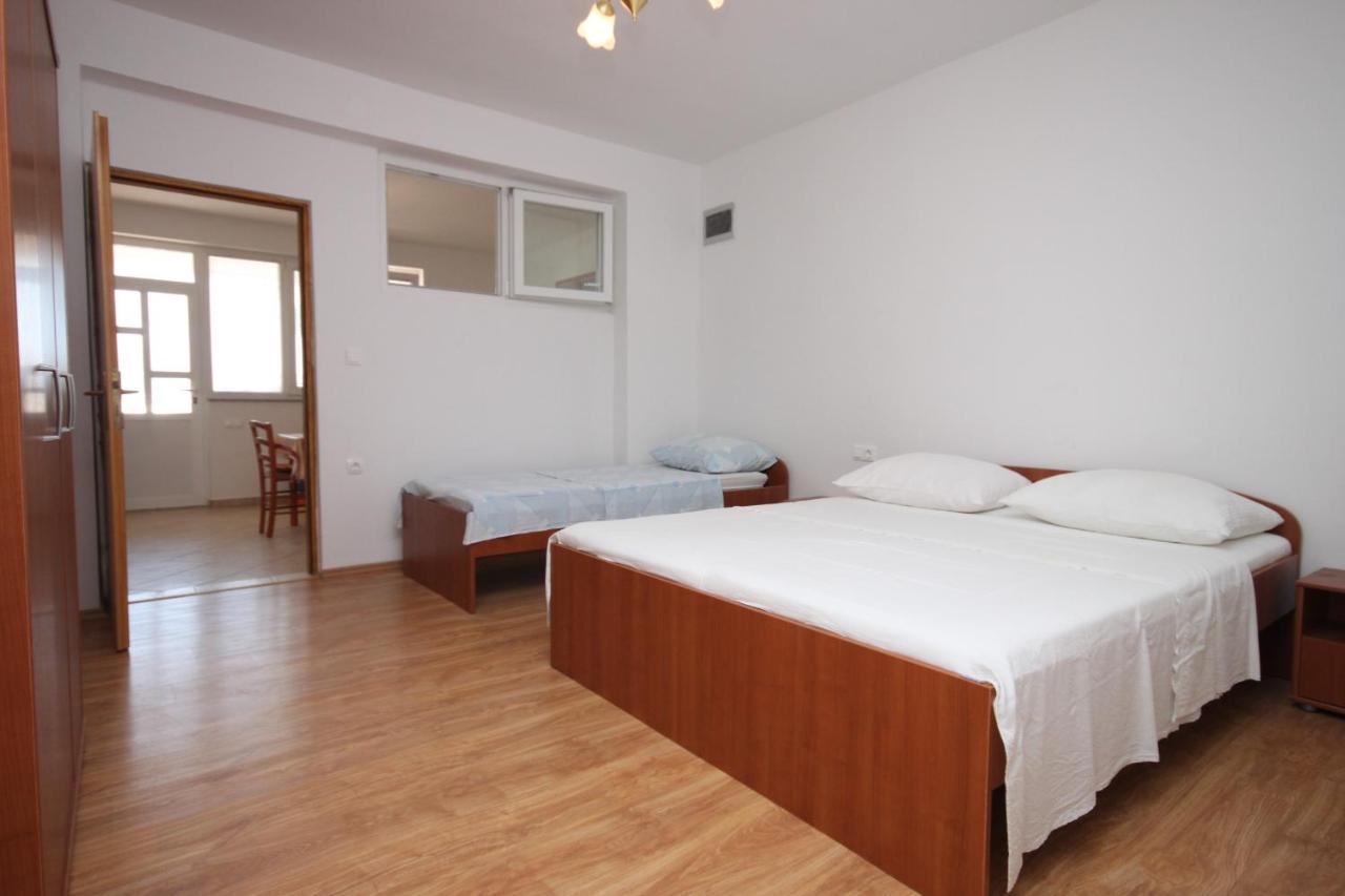 Apartments By The Sea Kustici, Pag - 6355 Екстер'єр фото